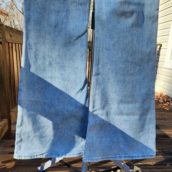 New NWT Risen High Rise Wide Leg Flare Jeans Women’s Size 15 / 32 Stretch - Picture 4 of 9